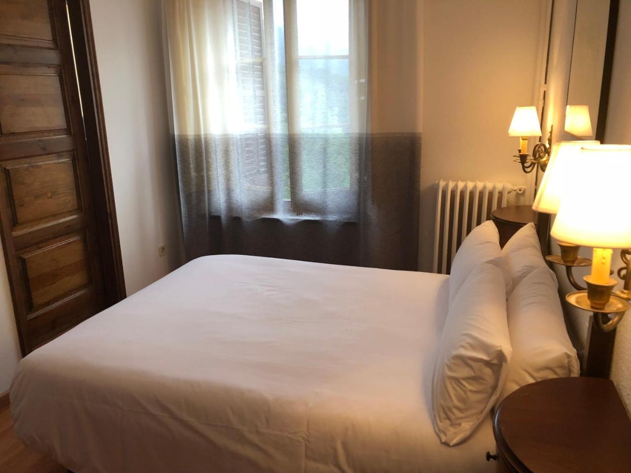 Hostal De La Gloria Viladrau Eksteriør billede